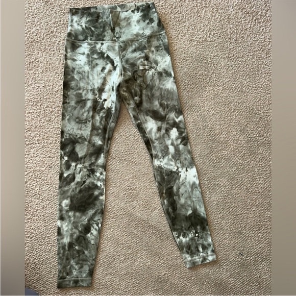 Lululemon Athletica Diamond Dye Leggings - Picture 2 of 9